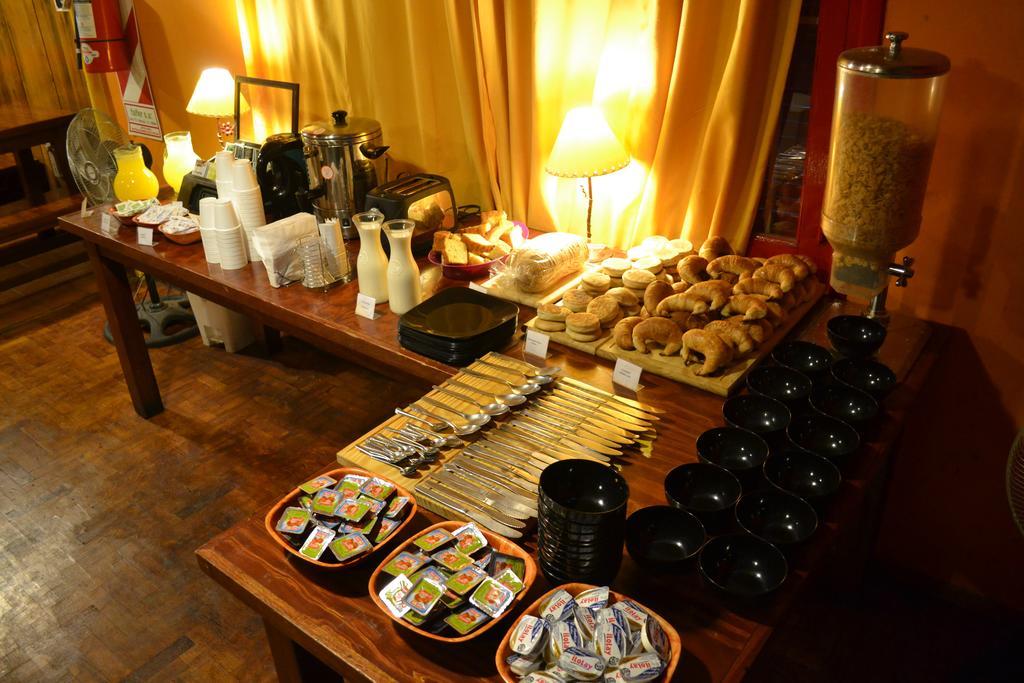 Hostel Mendoza Inn Екстер'єр фото
