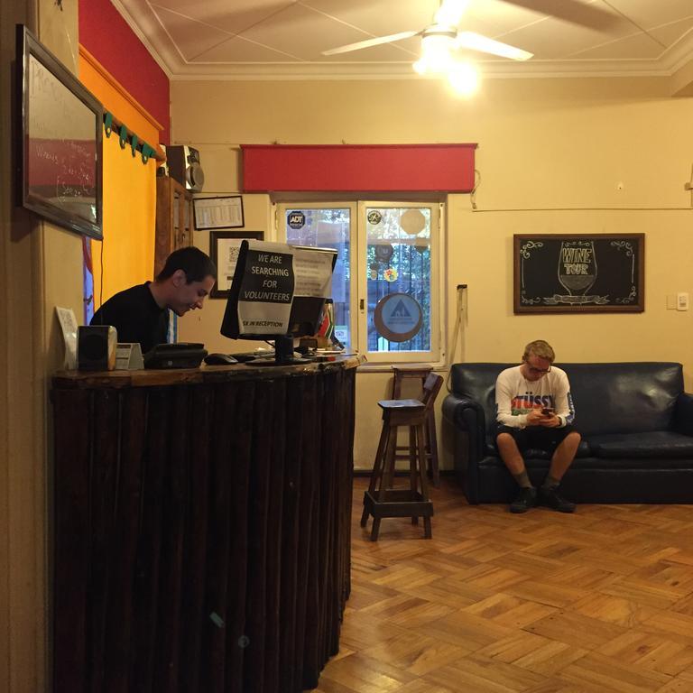 Hostel Mendoza Inn Екстер'єр фото